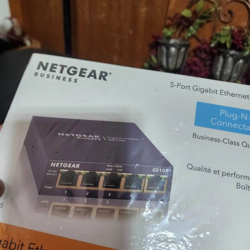 NETGEAR NIB 5 GIGABIT ETHERNET UNMANAGED SWITCH PLUG N PLAY